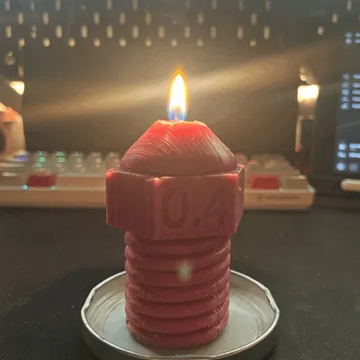 Mẫu khuôn nến sáng tạo cho việc tái chế nến cũ