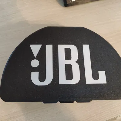 Hộp đựng tai nghe JBL Tune 670NC đã chỉnh sửa