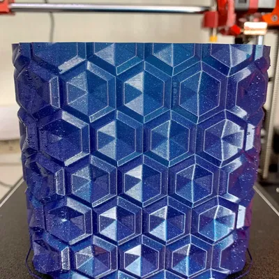 Bình hoa MESMER in chế độ bóng loáng hoặc lấp lánh