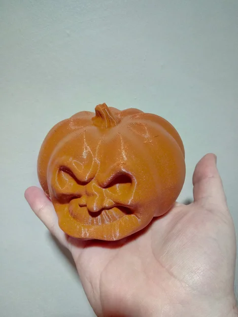 Bí ngô cau có cho trang trí Halloween - Image 2