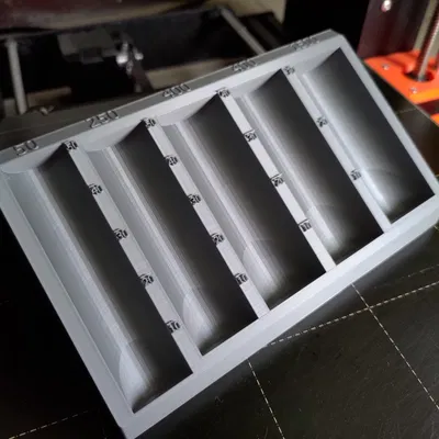 Bảng đựng tiền cho NTD新臺幣 với thiết kế đơn giản