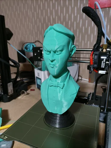 Tượng đầu ma quái lấy cảm hứng từ Biệt thự Ma Ám - Image 5