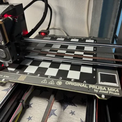 Bàn cờ vua hai màu cho các nhân vật từ tính