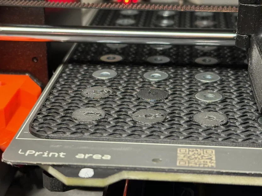 Bàn cờ vua hai màu cho các nhân vật từ tính - Image 4