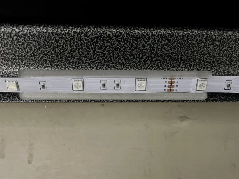 Ray từ tính LED 100mm với góc nghiêng 45 độ - Image 1