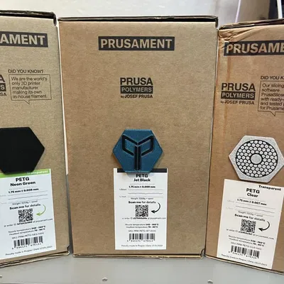 Nắp đậy filament Prusament tiện lợi cho hộp lưu trữ