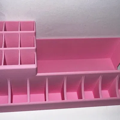 Giá tổ chức trang điểm với 9 ngăn 20x20 và khay 152x66