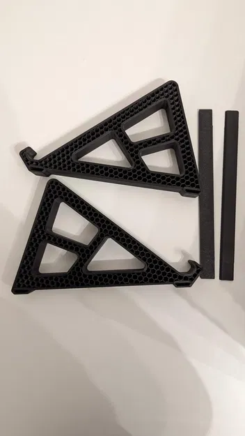 Giá đỡ laptop chắc chắn với chiều cao tương đương màn hình - Image 3