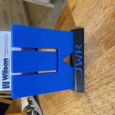 Giá đỡ danh thiếp cá nhân thiết kế trên TinkerCad