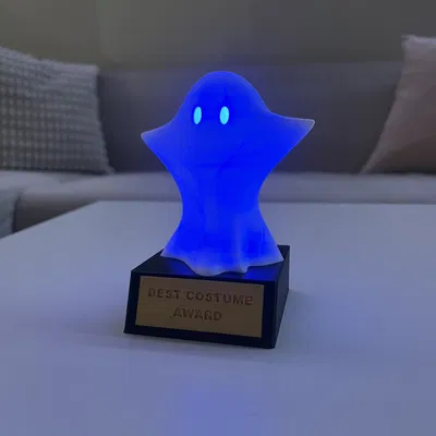 Cúp trang phục đẹp nhất ánh nến cho tiệc Halloween