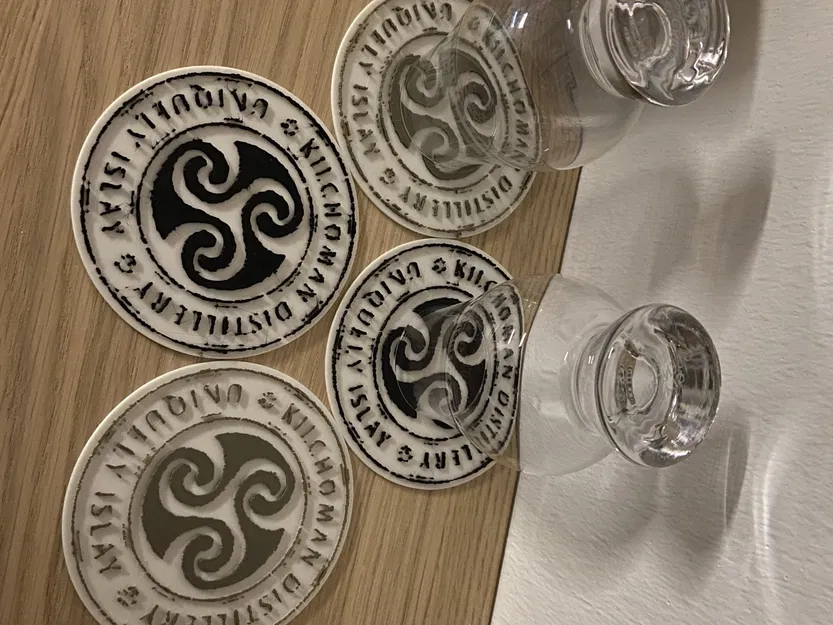 Đế lót ly hai màu với logo Kilchoman - Image 1