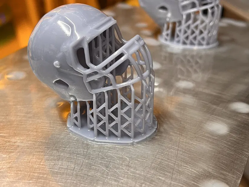 Mũ bảo hiểm bóng đá in bằng nhựa resin nhỏ - Image 3