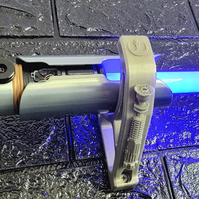 Giá treo đèn lightsaber phong cách Star Wars