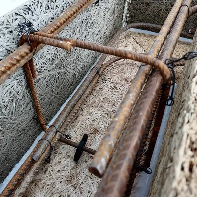 Giá đỡ cho thanh thép có đường kính khoảng 8mm