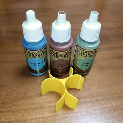 Giá đỡ cho ba cây cọ quân đội