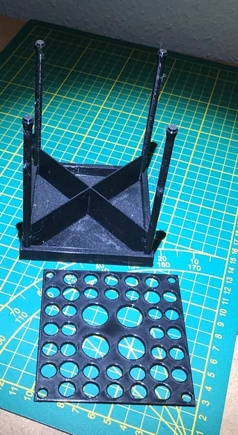 Giá đỡ cọ vẽ cho hơn 40 cọ vẽ lớn nhỏ - Image 2