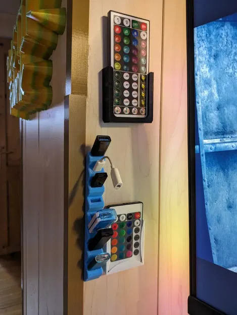 Giá đỡ USB dọc cho Skadis với USB-C - REMIX treo tường - Image 1