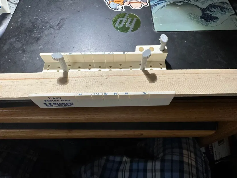 Hộp cắt góc dễ dàng từ Midwest Products Company Inc. với khóa ca... - Image 2