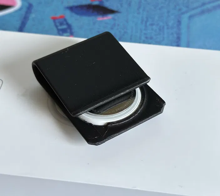 Kẹp cho AirTag với thiết kế chắc chắn - Image 3