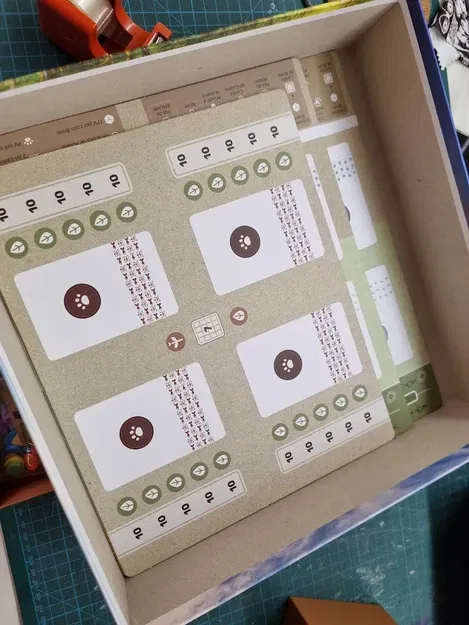 Lắp đặt cho trò chơi board game Earth với bộ phân phối thẻ tr... - Image 5