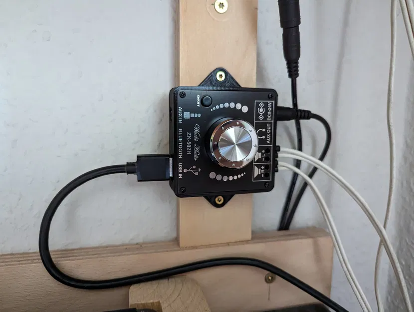 Vỏ máy ZK-502H lắp đặt ampli bằng vít - Image 1