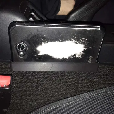 Giá đỡ iPhone cho bảng điều khiển trung tâm Miata