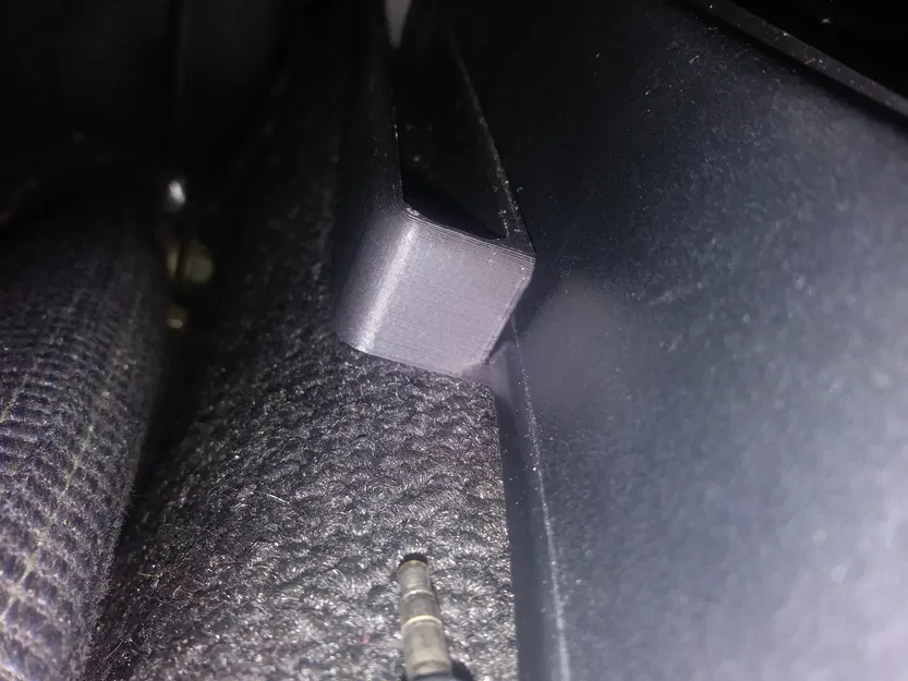 Giá đỡ iPhone cho bảng điều khiển trung tâm Miata - Image 3