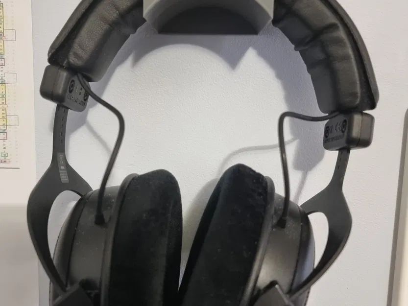 Giá đỡ tai nghe gắn tường tiện lợi - Image 1