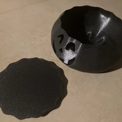 Đèn bí ngô Jack o Lantern có mặt và chân thú