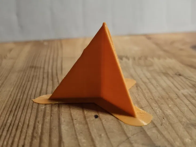 Kim tự tháp họa sĩ tối giản cho in 3D - Image 1