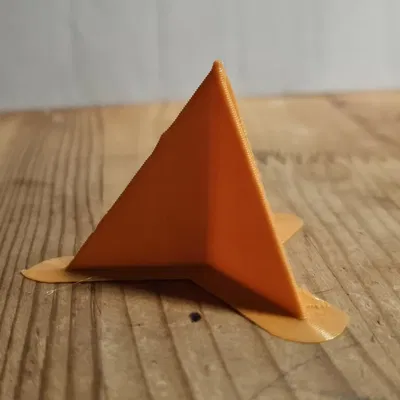 Kim tự tháp họa sĩ tối giản cho in 3D