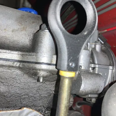 Sửa chữa tay cầm que thăm dầu Miata