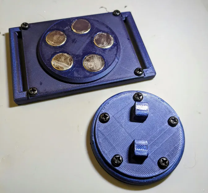 Giá đỡ đuôi trang phục từ nhân vật Barf trong Spaceballs - Image 2