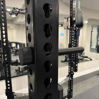 Giá đỡ band cho giá squat Rogue Monster 3x3