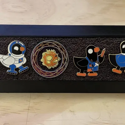 Giá đỡ trưng bày huy hiệu enamal