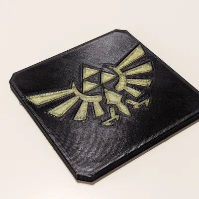 Đế lót ly Hyrule Crest trong Legend of Zelda