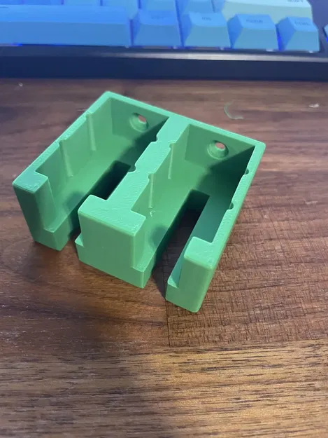 Giá đỡ kẹp Bessey treo tường - Image 1