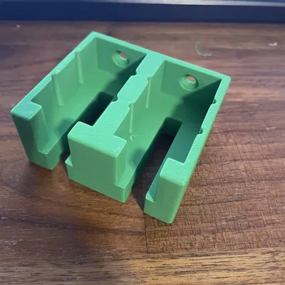 Giá đỡ kẹp Bessey treo tường