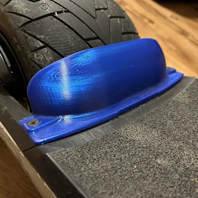 Cánh chắn phân tách Onewheel GT với thiết kế mạnh mẽ