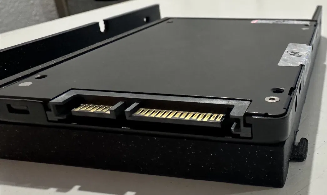 Giá đỡ chuyển đổi SSD 2.5 inch cho khay ổ 3.5 inch - Image 2