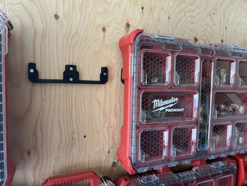 Giá treo hộp Milwaukee Packout lên tường - Image 1