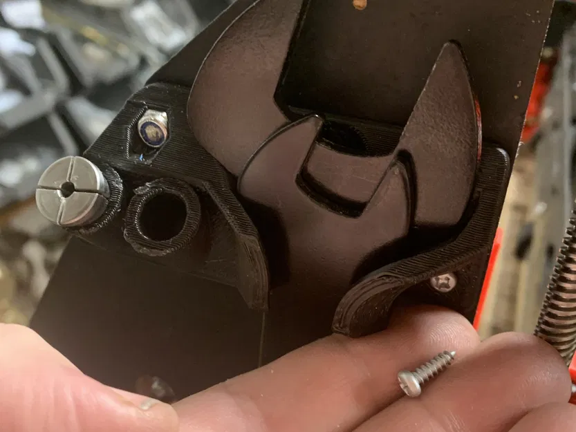 Giá đỡ in 3D cho cờ lê và đầu kẹp máy router Makita - Image 3