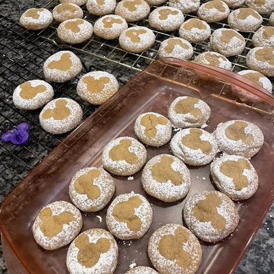 Khuôn tạo hình Mickey Mouse cho bánh quy