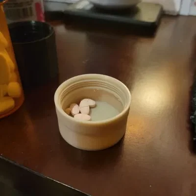 Bình mở rộng cho lọ thuốc uống