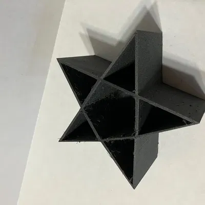 Giá đỡ bút hình sao độc đáo cho bàn làm việc