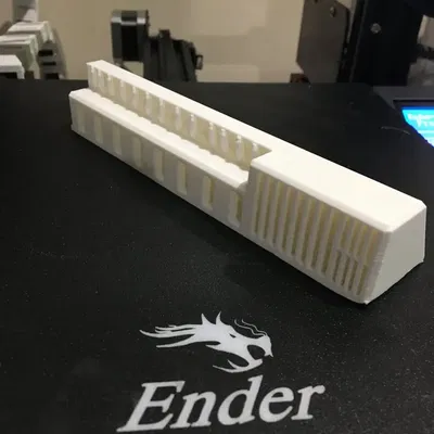 Giá đỡ USB và thẻ SD có thể gắn tường với 8 khe cắm