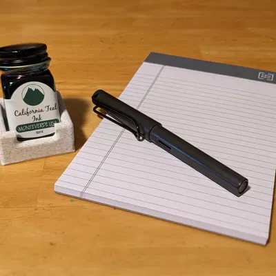 Giá đỡ chai mực Monteverde 30ml