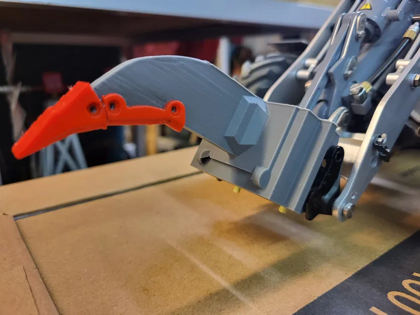 Móng vuốt Ripper cho máy xúc mini Lesu MCL8 - AOUE - Image 4