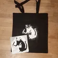 Stencil chuột lăn của Banksy để phun sơn - Thumbnail 2