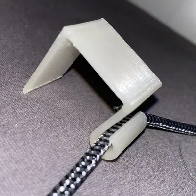 Kẹp dây sạc cho khung giường